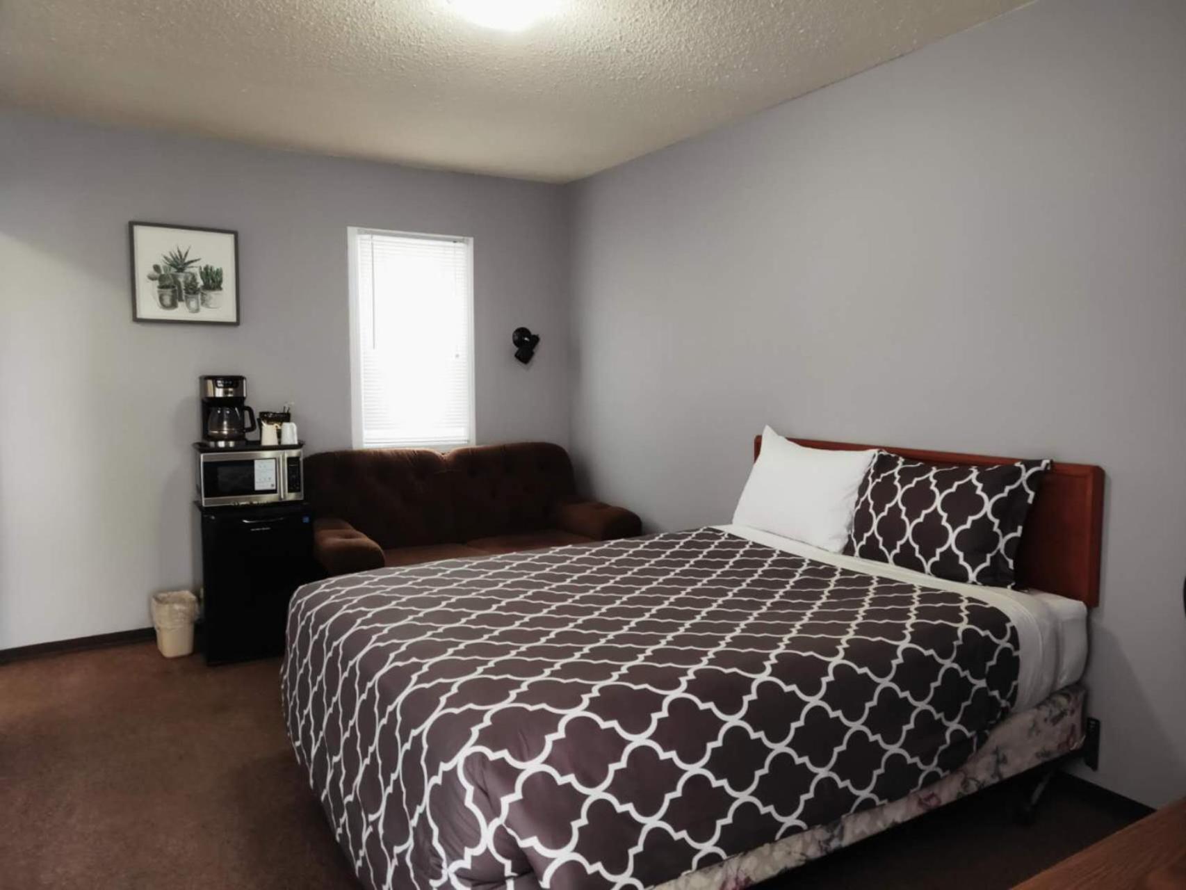 Melsask Motel Melville Ngoại thất bức ảnh