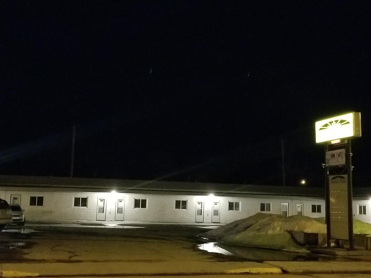Melsask Motel Melville Ngoại thất bức ảnh