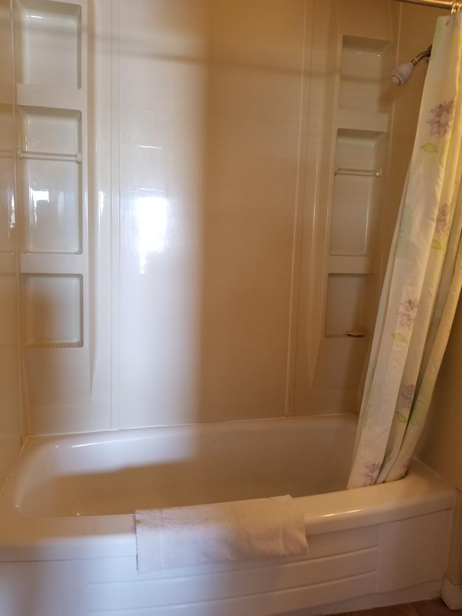 Melsask Motel Melville Ngoại thất bức ảnh