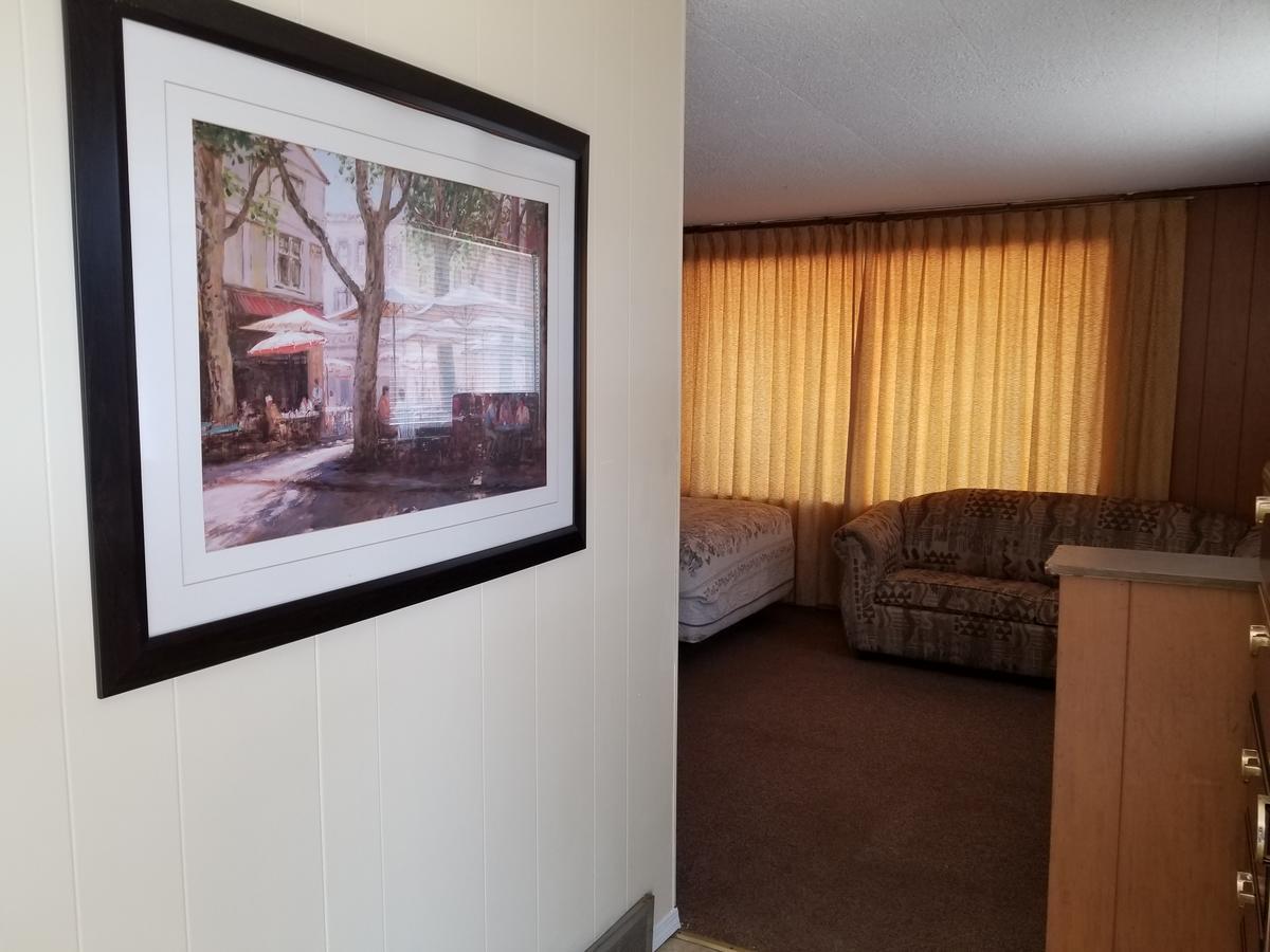Melsask Motel Melville Ngoại thất bức ảnh